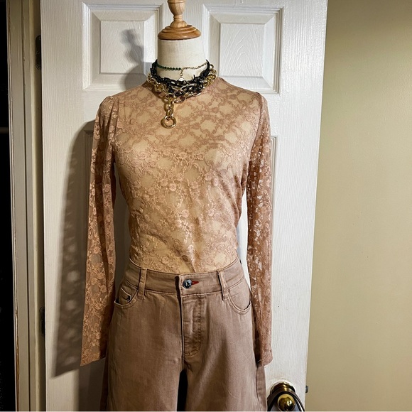 Logo Layers Tops - Wms Floral Mesh‎ Lace Sheer Blush Embroidered Feminine Romantic Top XS
